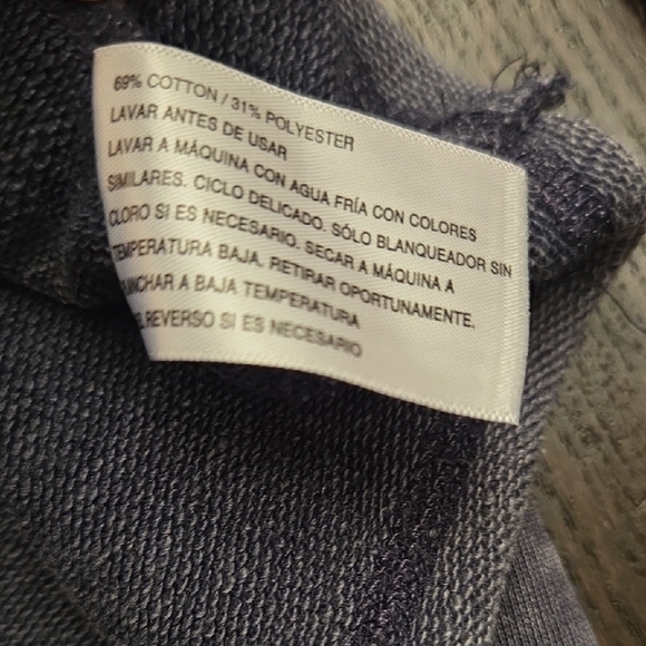 Evereve Charcoal Cropped Top Sweatshirt Size Medium - Picture 4 of 9